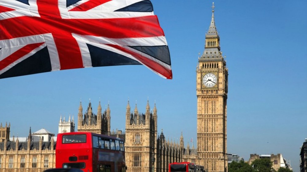 Marea Britanie va lucra cu talibanii dacă aceştia vor ajunge la guvernare în Afganistan, spune ministrul apărării
